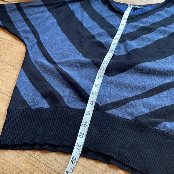 Premise Dolman Sleeve Sweater - Picture 7 of 9